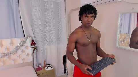 tau_montes online show from November 2025 05:10:01 AM