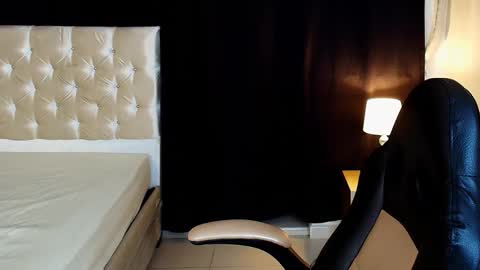 tau_montes online show from March 2026 01:55:01 AM