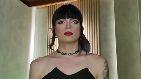 taurito___ online show from December 2025 11:01:02 PM