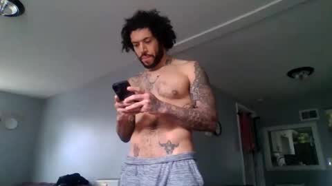 Snapshot of taurusbaeforever chatting on October 2025 04:29:02 PM taurusbaeforever online show from October 2025 04:29:02 PM