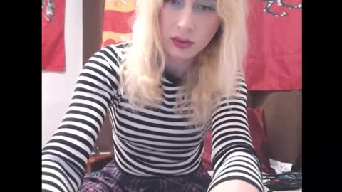 Snapshot of tavishmartavish chatting on February 2026 06:19:01 PM Rudy Rybinovaya online show from February 2026 06:19:01 PM