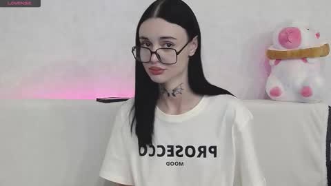 Taya online show from September 2025 07:03:01 PM