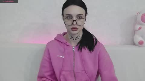 Taya online show from October 2025 09:17:02 PM