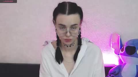 Taya online show from February 2026 05:53:01 PM