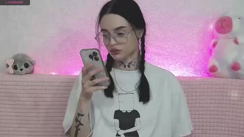 Taya online show from February 2026 05:33:01 PM