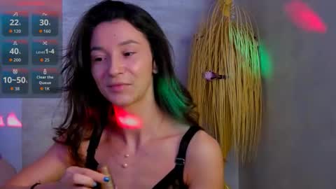 TayaKayan online show from November 2025 09:35:01 AM