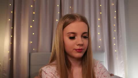 Taya online show from May 2026 05:09:01 PM