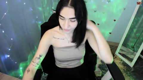 Snapshot of tayla_candy chatting on November 2025 07:52:02 AM Tayla online show from November 2025 07:52:02 AM