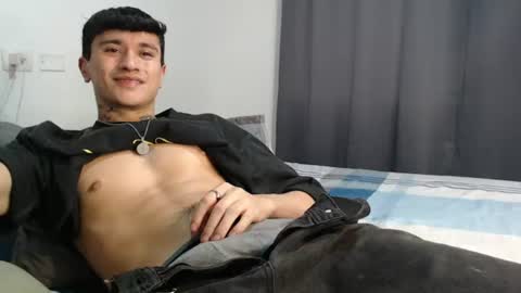 Snapshot of taylor_024 chatting on June 2026 04:37:02 AM independent model online show from June 2026 04:37:02 AM