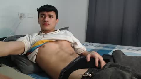 Snapshot of taylor_024 chatting on June 2026 01:37:01 PM independent model online show from June 2026 01:37:01 PM