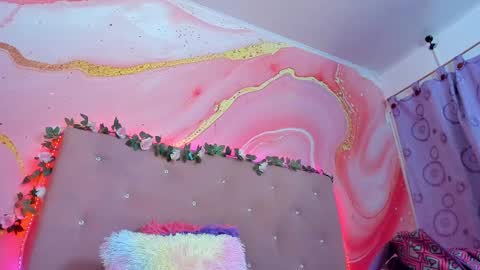 Sarah  online show from February 2025 01:44:02 AM