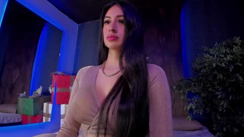 Snapshot of taylor_jonnees chatting on December 2024 03:37:02 PM Taylor Help me to get 100 thumbs up online show from December 2024 03:37:02 PM