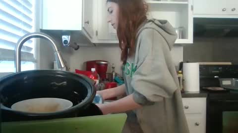 taylorslay online show from December 2025 05:10:02 PM