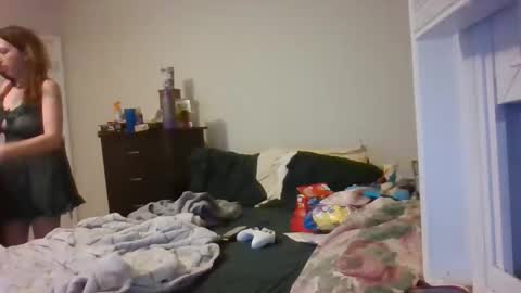 taylorslay online show from February 2026 02:53:01 AM