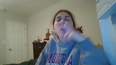 taylorslay online show from March 2026 11:33:01 PM