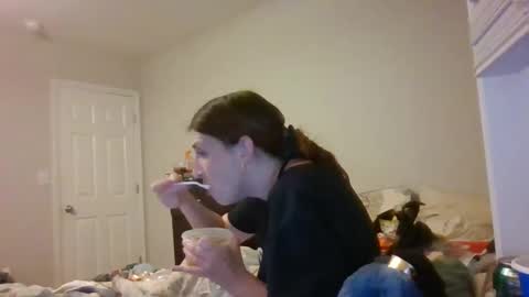 taylorslay online show from May 2026 12:41:02 AM