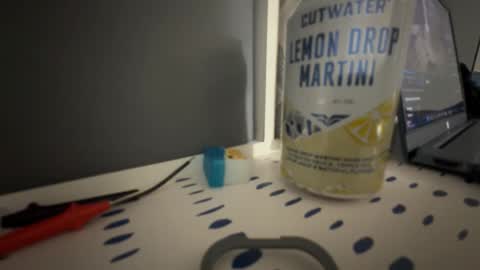 Snapshot of tayztackz chatting on February 2026 01:10:02 AM TayKyle online show from February 2026 01:10:02 AM