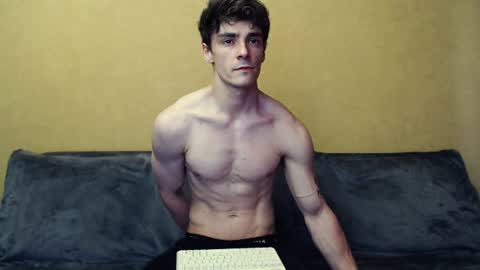 Snapshot of taziro chatting on June 2026 02:43:02 PM Ean online show from June 2026 02:43:02 PM