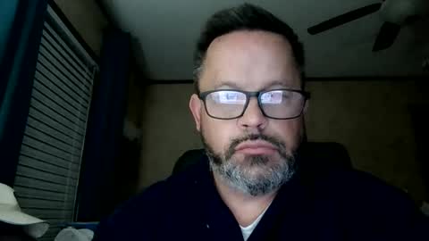 tdhawk87 online show from January 2026 11:04:01 AM