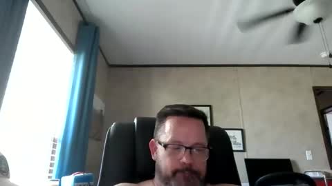 tdhawk87 online show from April 2026 09:35:01 PM