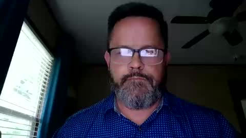 tdhawk87 online show from April 2026 08:57:02 PM