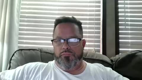 tdhawk87 online show from May 2026 06:02:02 PM