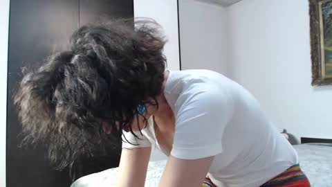 ALICIA--- online show from February 2025 08:42:02 AM