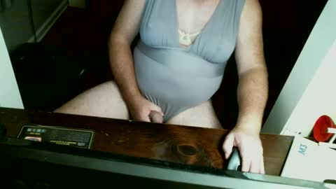 teddy1972 online show from September 2025 08:42:02 PM