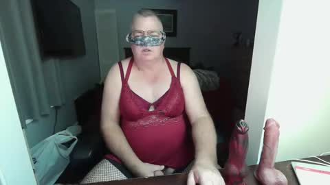 teddy1972 online show from May 2026 07:41:01 PM