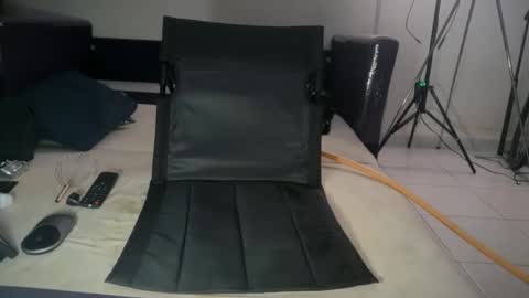 teddy_bananaaa online show from March 2026 01:43:02 AM