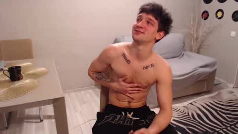 Teddy online show from October 2025 06:07:02 PM