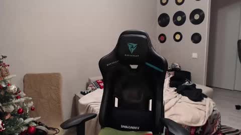 Teddy online show from December 2025 07:17:01 AM