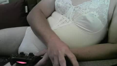 Chris online show from September 2025 12:00:02 AM