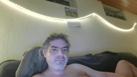 Peter online show from November 2025 06:11:02 AM