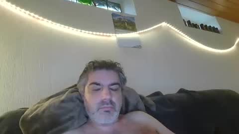 Peter online show from November 2025 11:21:02 AM