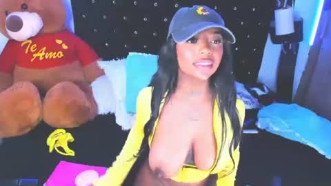 Snapshot of teerry__ chatting on February 2025 11:45:01 PM Teerry online show from February 2025 11:45:01 PM