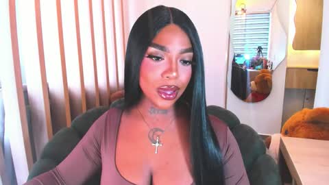 Snapshot of teerry__ chatting on October 2025 05:13:02 PM Teerry online show from October 2025 05:13:02 PM