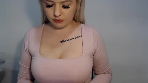 Teeyara  online show from January 2026 05:27:02 PM