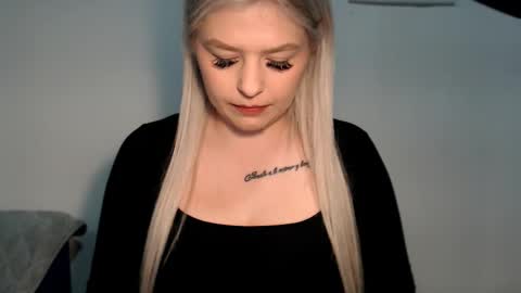 Teeyara  online show from February 2026 09:08:02 AM