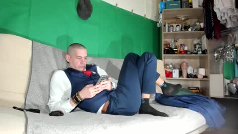 Virg Lszl online show from February 2026 06:40:02 AM