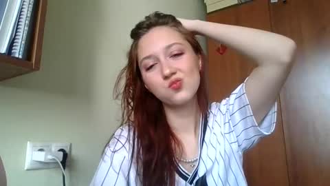 Snapshot of temptingvision chatting on March 2025 07:57:01 AM temptingvision online show from March 2025 07:57:01 AM