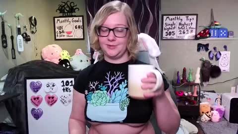 Pixie and Tentacle Overlord online show from February 2025 08:10:01 PM