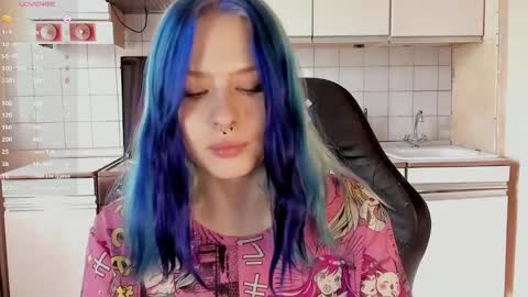  Sue  online show from September 2025 12:26:01 PM