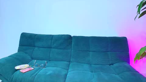 Snapshot of tender_dust chatting on March 2025 09:46:02 PM tender_dust online show from March 2025 09:46:02 PM