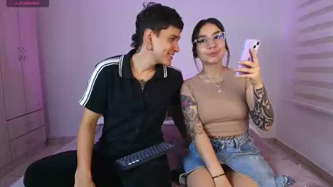 Snapshot of tender_dust chatting on September 2025 12:21:01 AM tender_dust online show from September 2025 12:21:01 AM