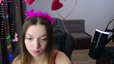 Tender Mia online show from February 2025 02:54:02 PM