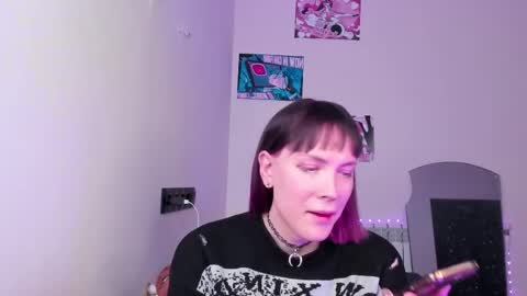 Kira online show from February 2026 07:12:02 PM