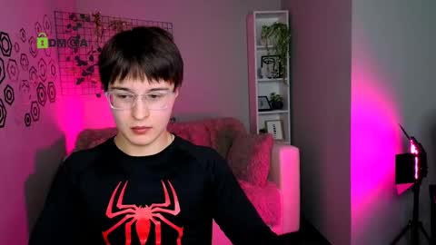 teo_wilson online show from November 2025 08:20:01 PM