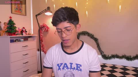 Snapshot of teobuff chatting on December 2025 06:58:02 PM teo browny online show from December 2025 06:58:02 PM