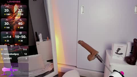 Snapshot of teoferrer chatting on January 2025 11:42:01 PM Teo Ferrer online show from January 2025 11:42:01 PM